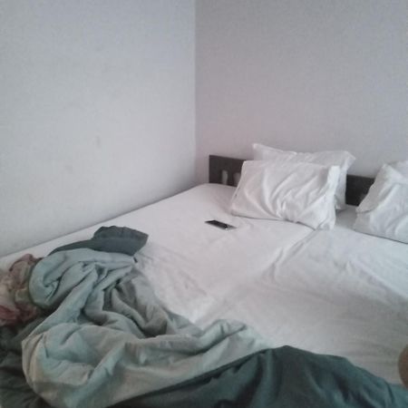 Kapil Traders Bed & Breakfast New Delhi Bagian luar foto